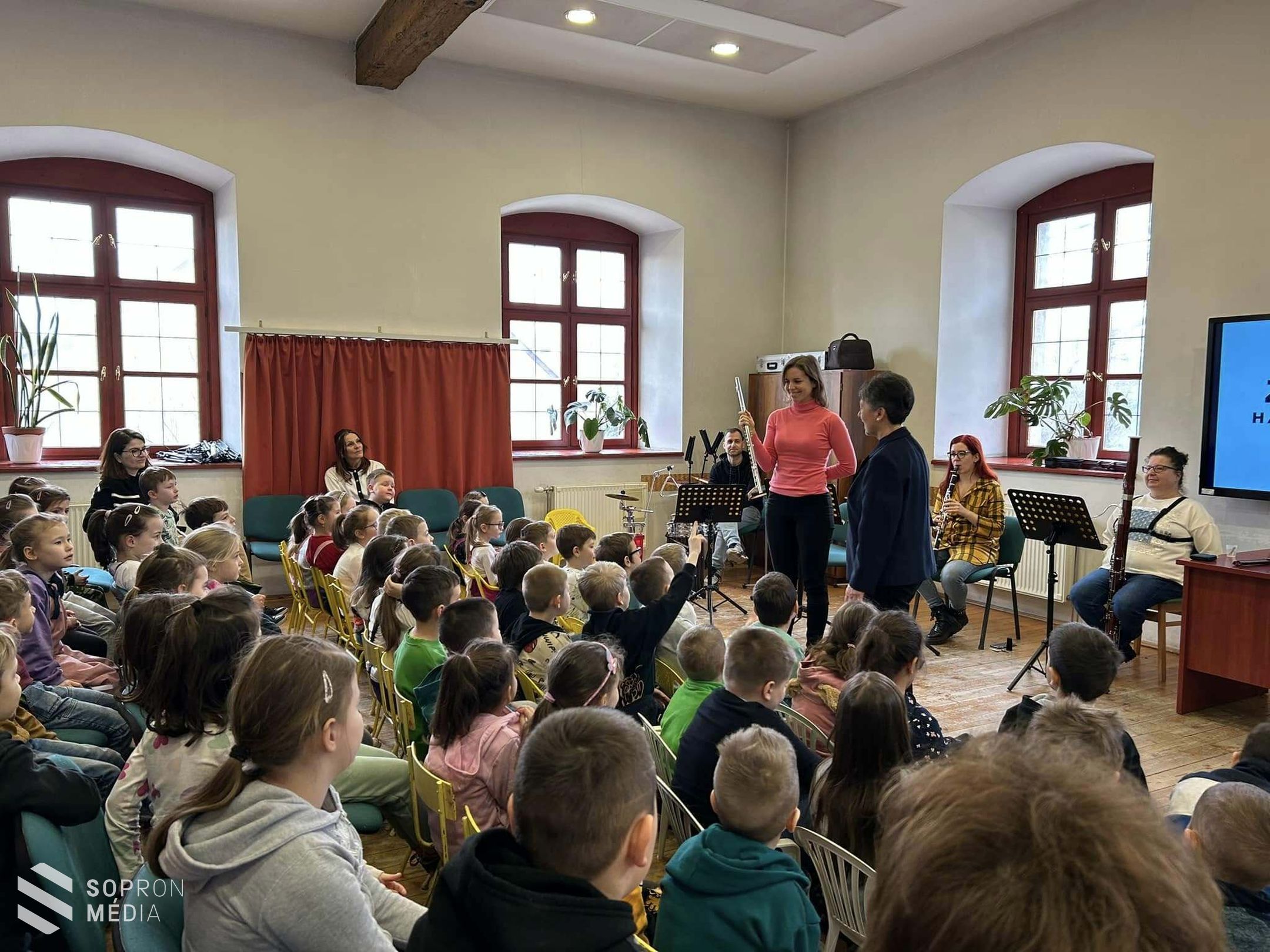 Hangszerbemutató a Horváth József Alapfokú Művészeti Iskolában