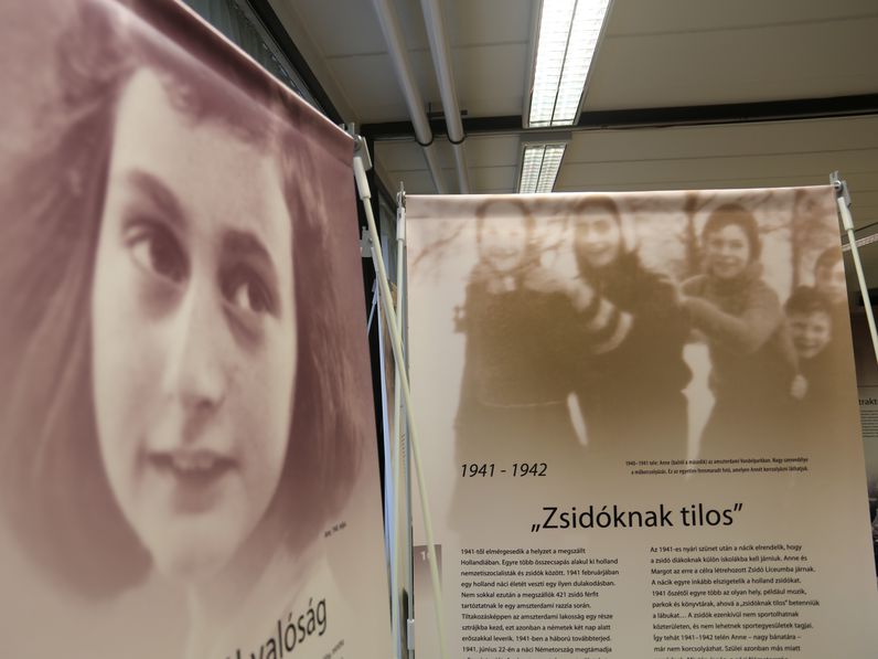 Anne Frank kiállítás nyílt Sopronban