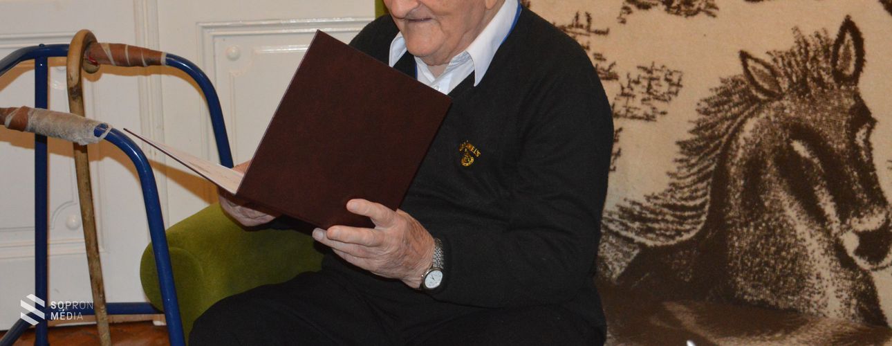 100. születésnapja alkalmából köszöntötték Seregély Lajos bácsit
