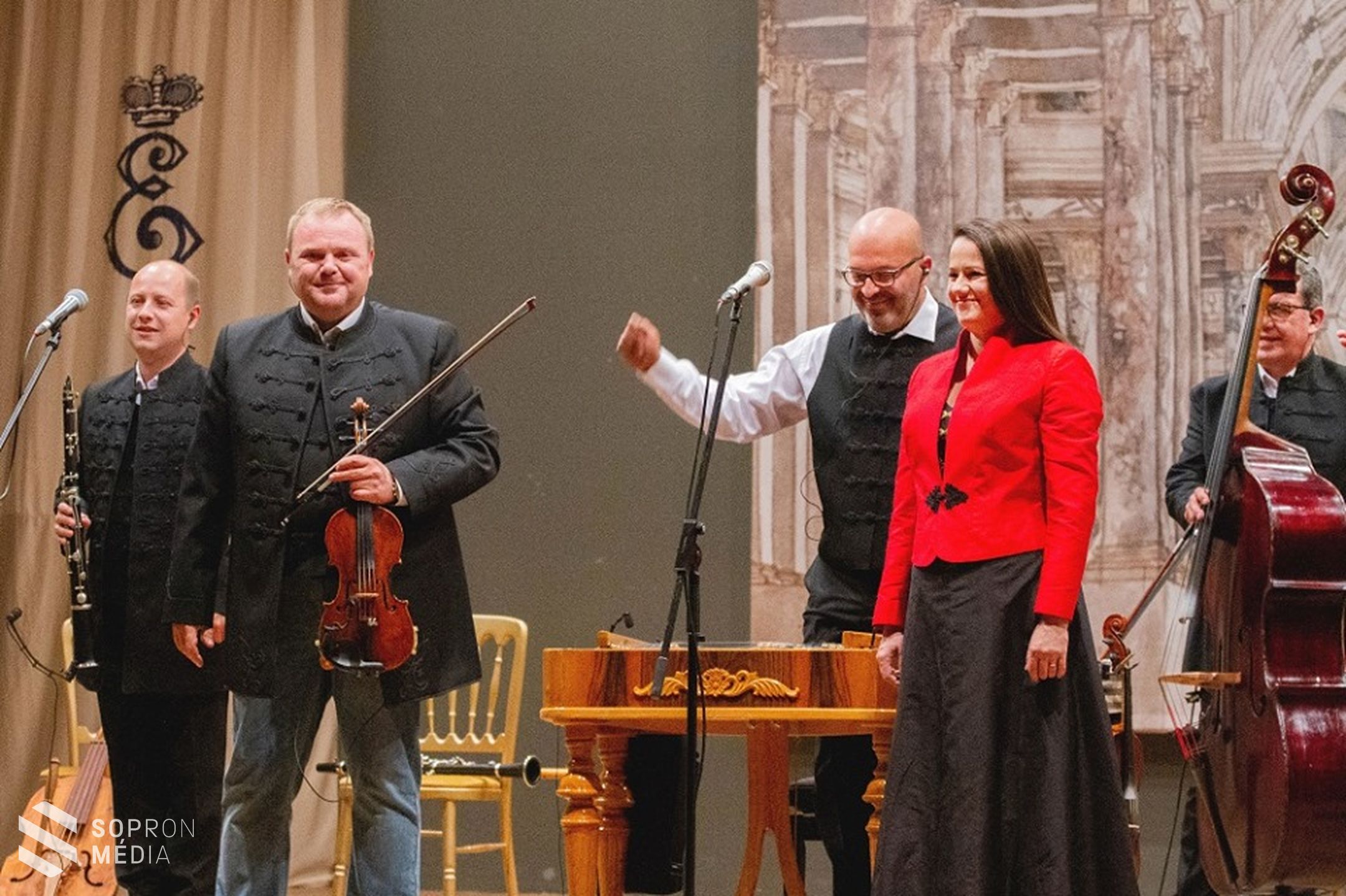 Pál István Szalonna és bandája Eszterházán 