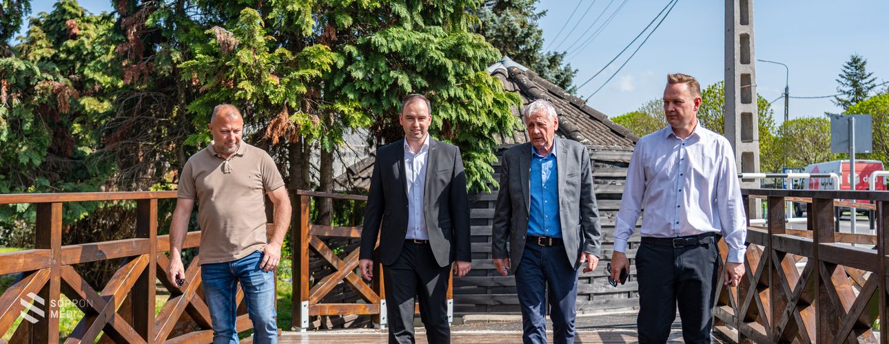 Átadták a felújított hidat Kópházán