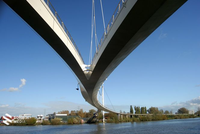 4. Nescio híd 