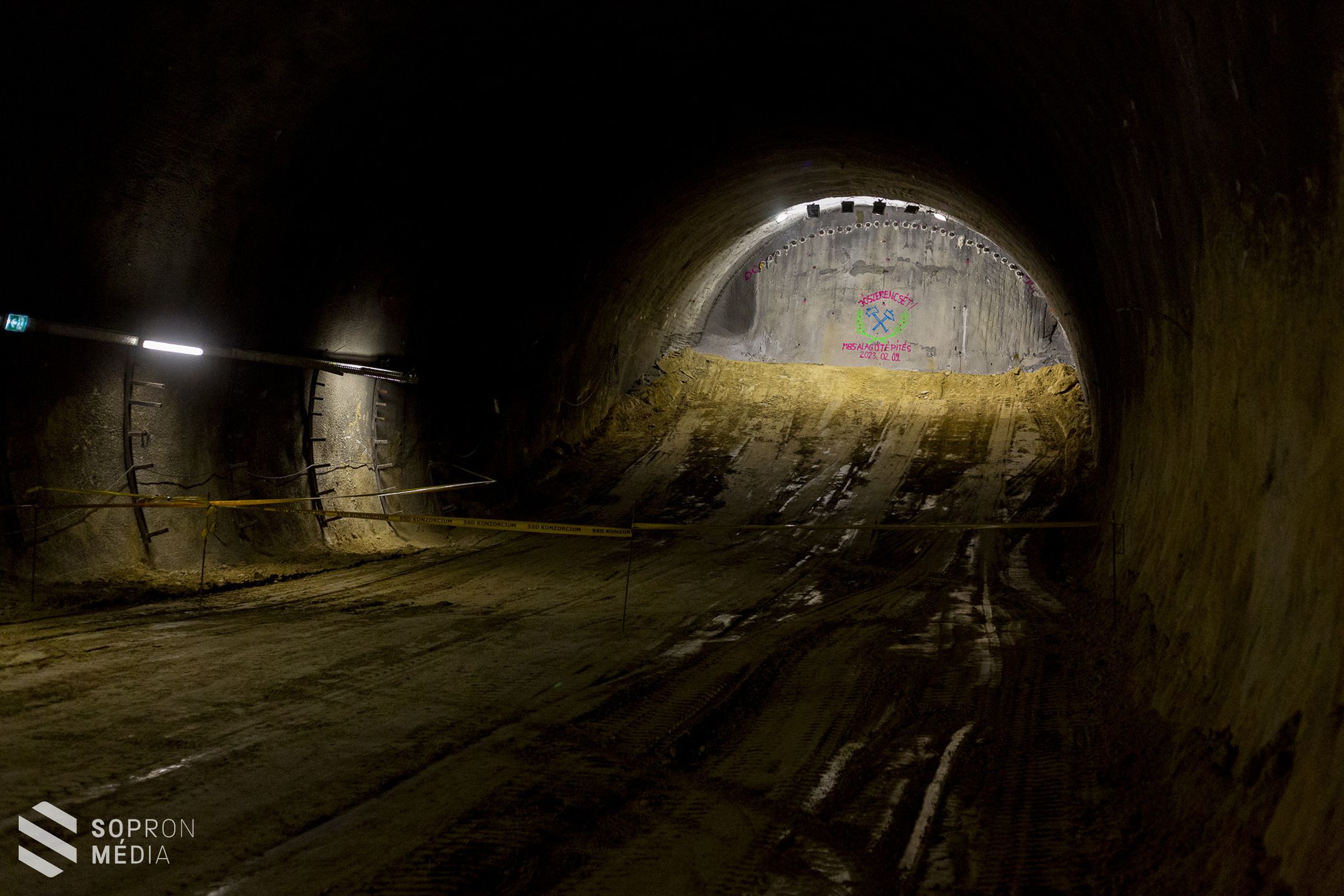 Megtörtént az újabb áttörés az M85-ös alagútjában