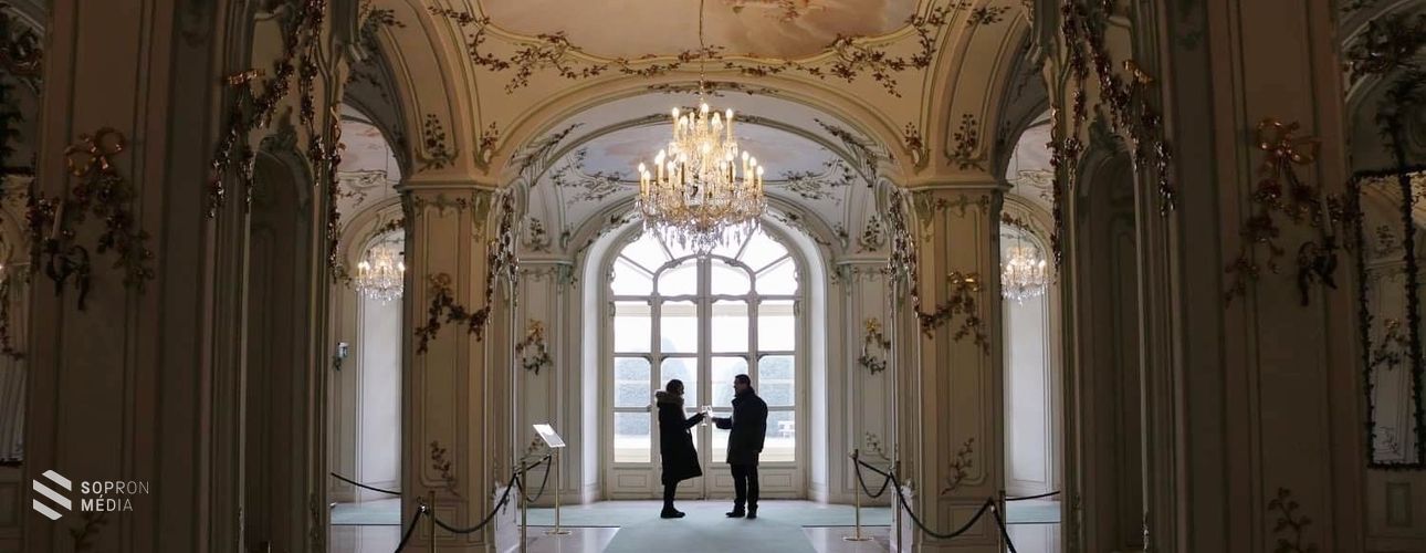 Szerelmesek Bálint-napja a fertődi Esterházy-kastélyban