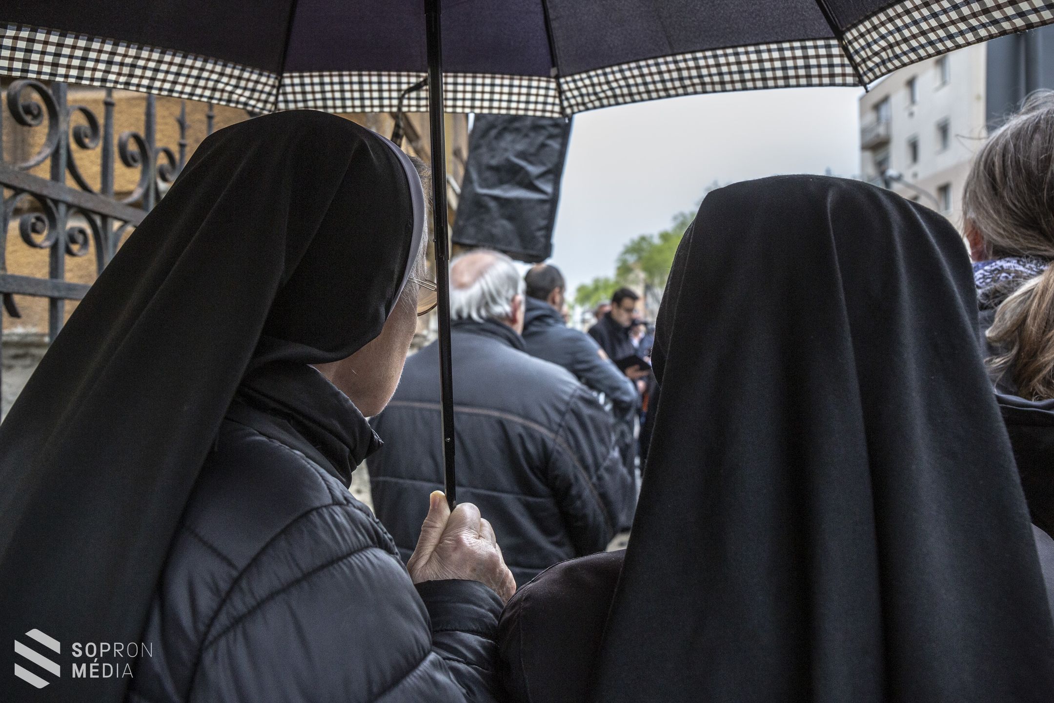 Emléktáblát állítottak a vértanú plébánosnak
