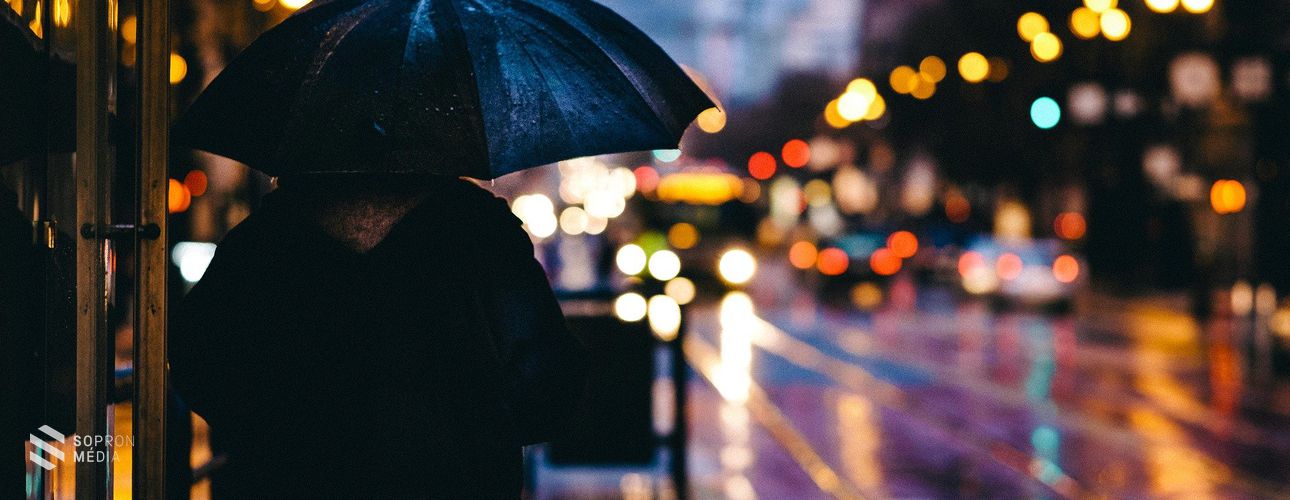 Egy kis magyar falunak köszönheti a világ az összecsukható esernyőt