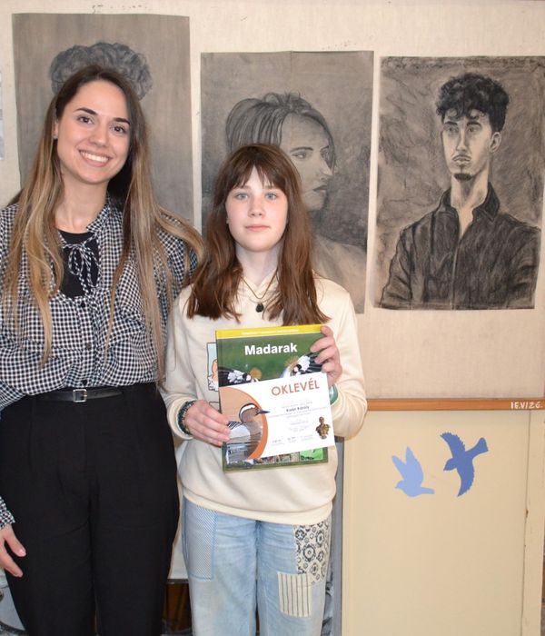 Laura szereti a biológiát - és tudja is!