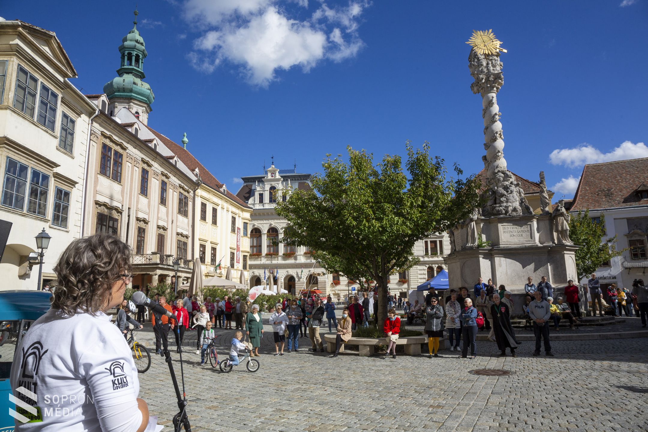 KultUdvarok a belvárosban vasárnap délután-GALÉRIÁVAL
