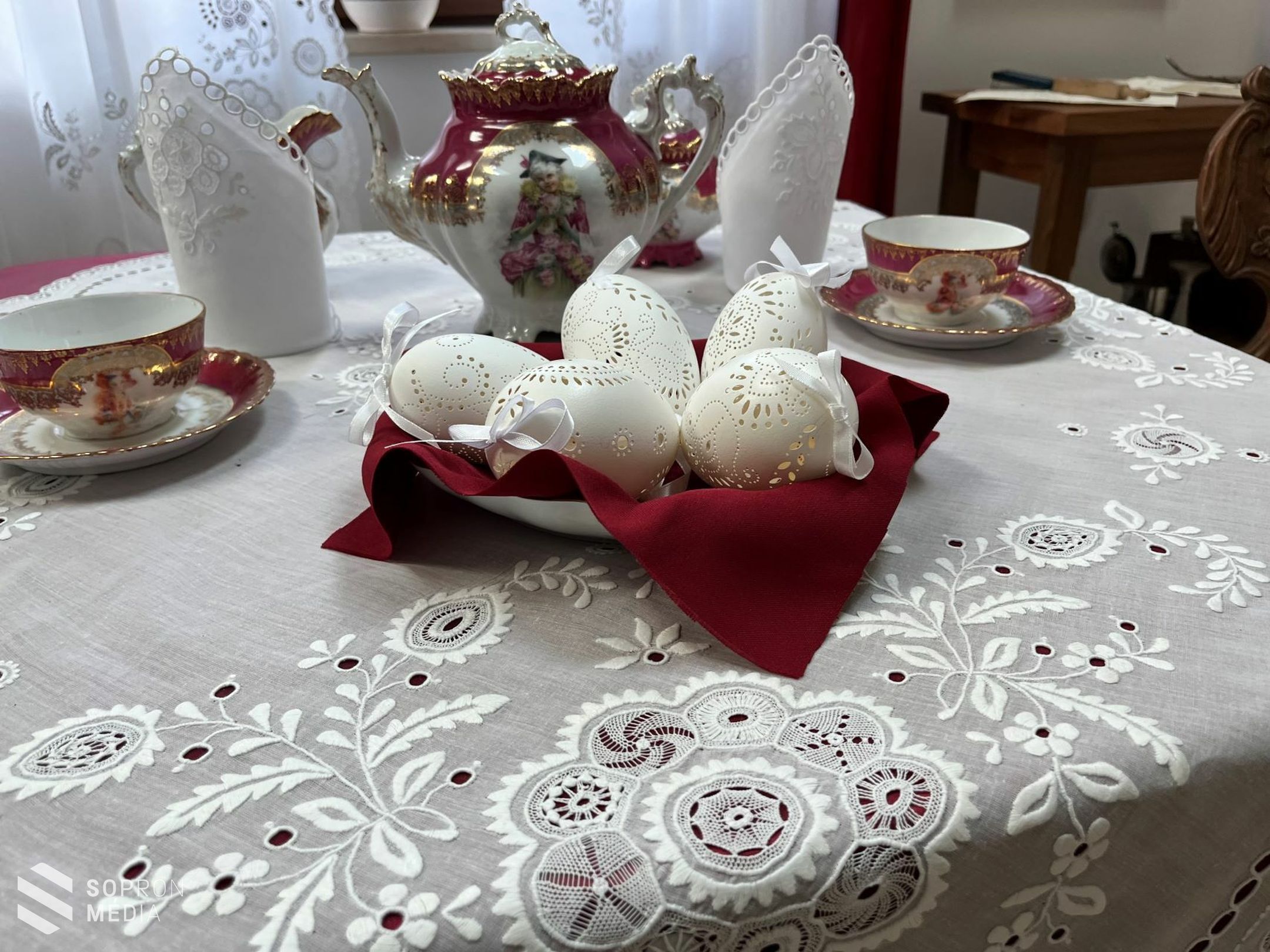 Tavaszköszöntő a Hegykői Csipkeházban