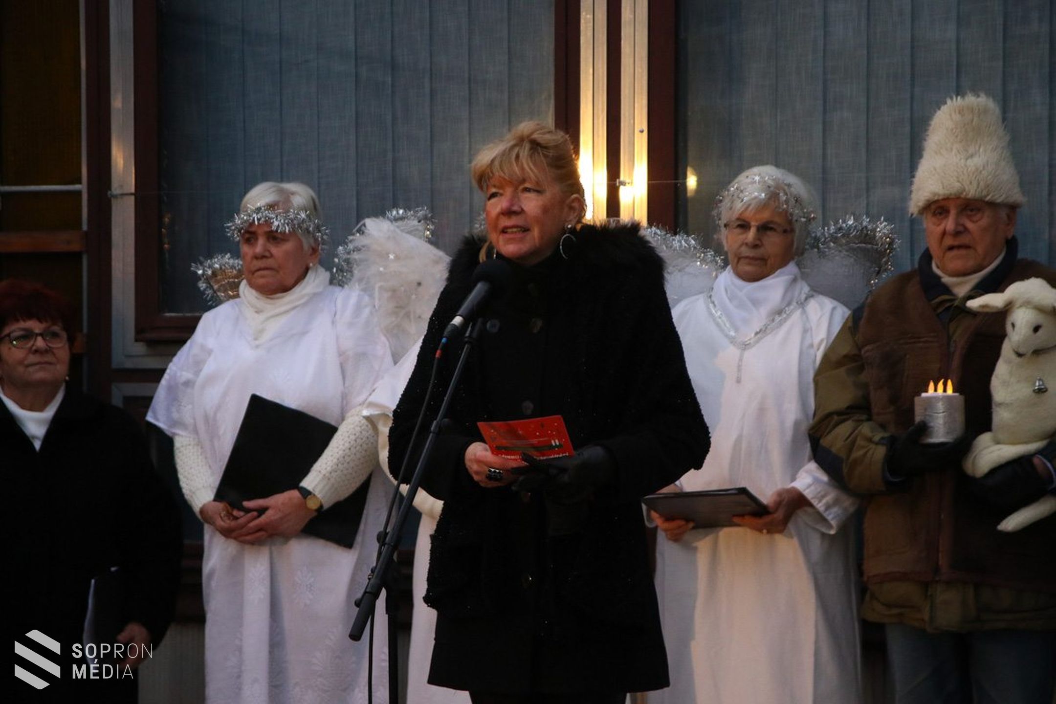 Felgyulladtak Advent első fényei


