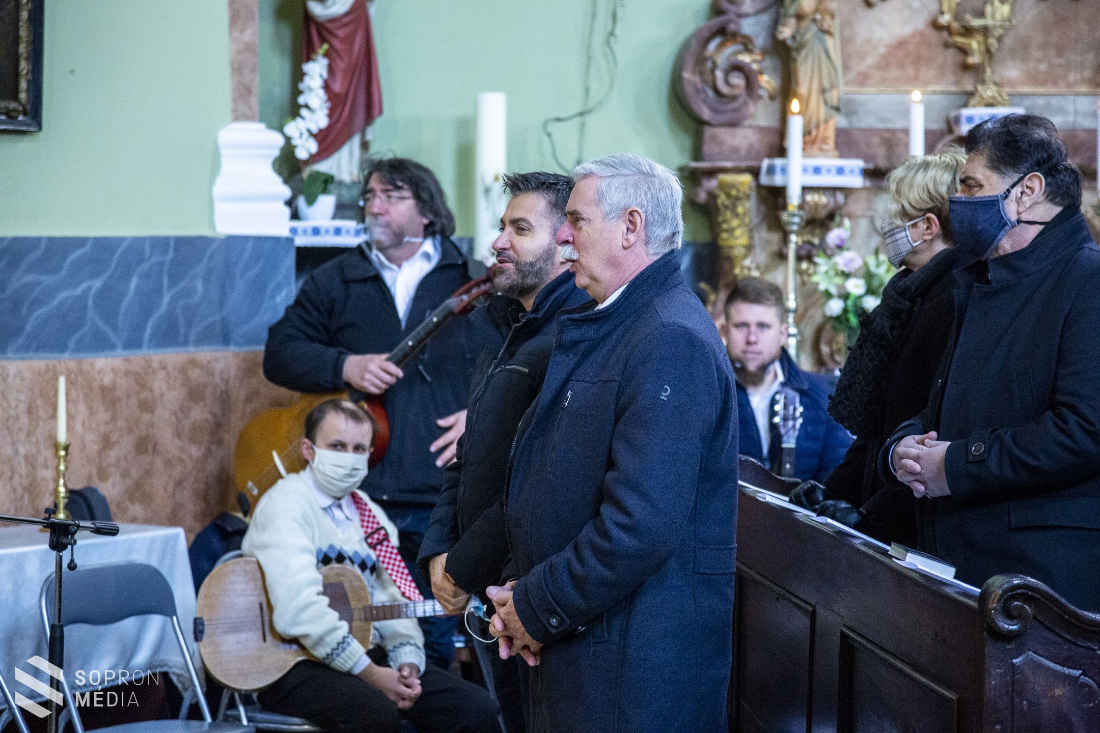 Átadták az új  Plébániát Kópházán