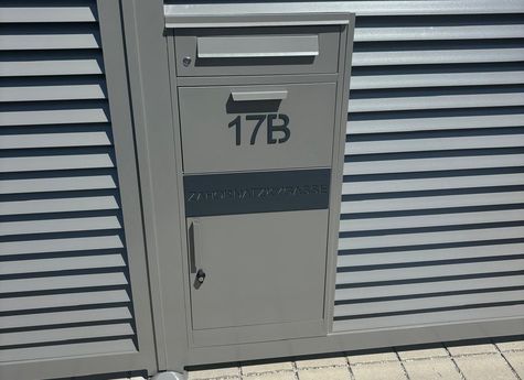 Postaláda oszlop 14