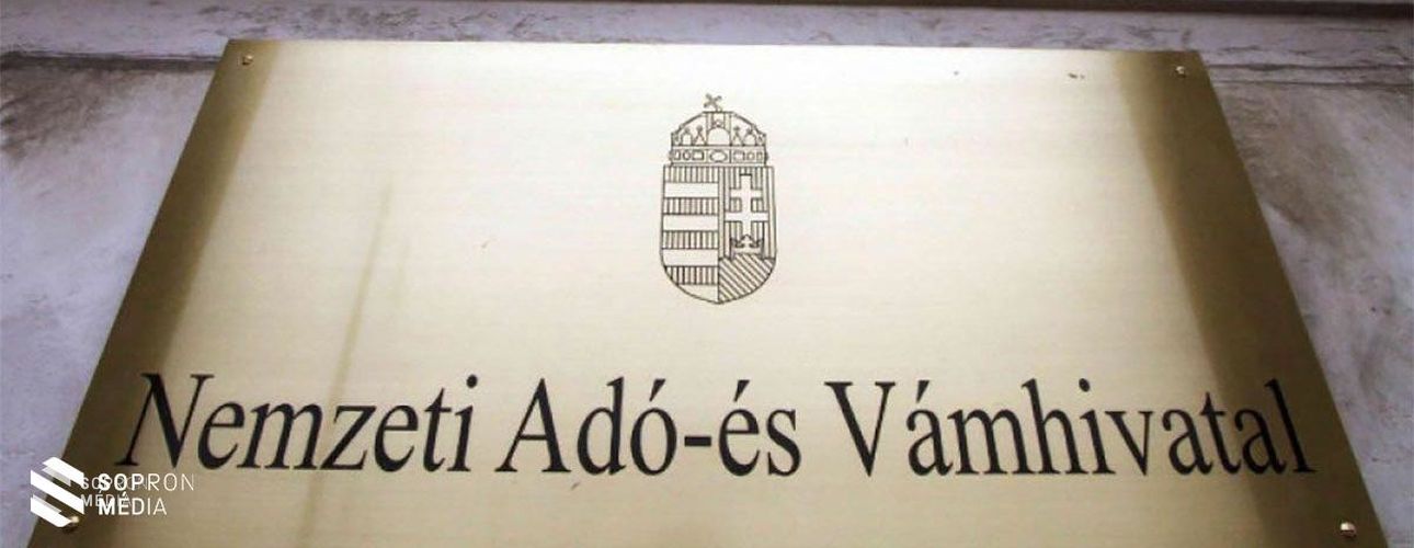 Csaknem 450 ezren kapnak értesítést a NAV-tól