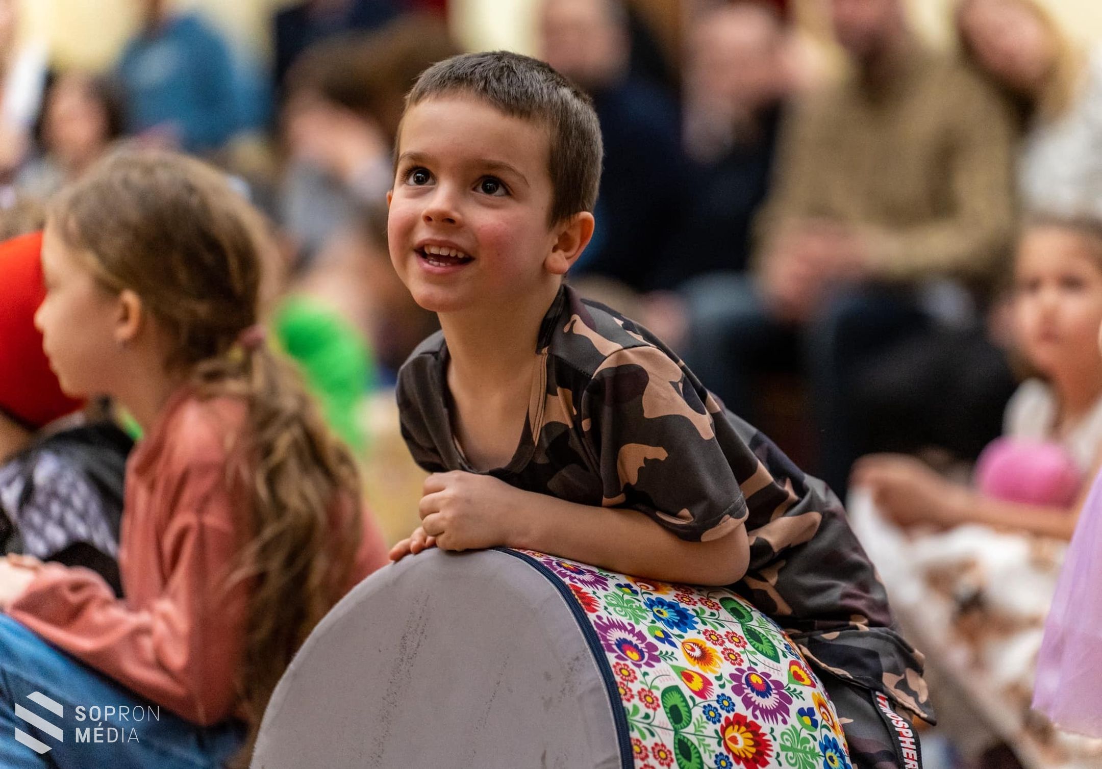 Farsangi hangulatban telt a februári Kuglóf koncert