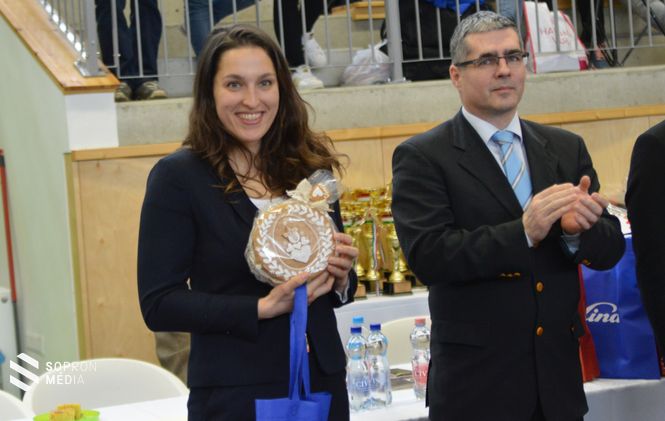 Dr. Szepesi Csenge és Szabó Tamás a  Magyar Kyokushin Karate Szervezet elnöke