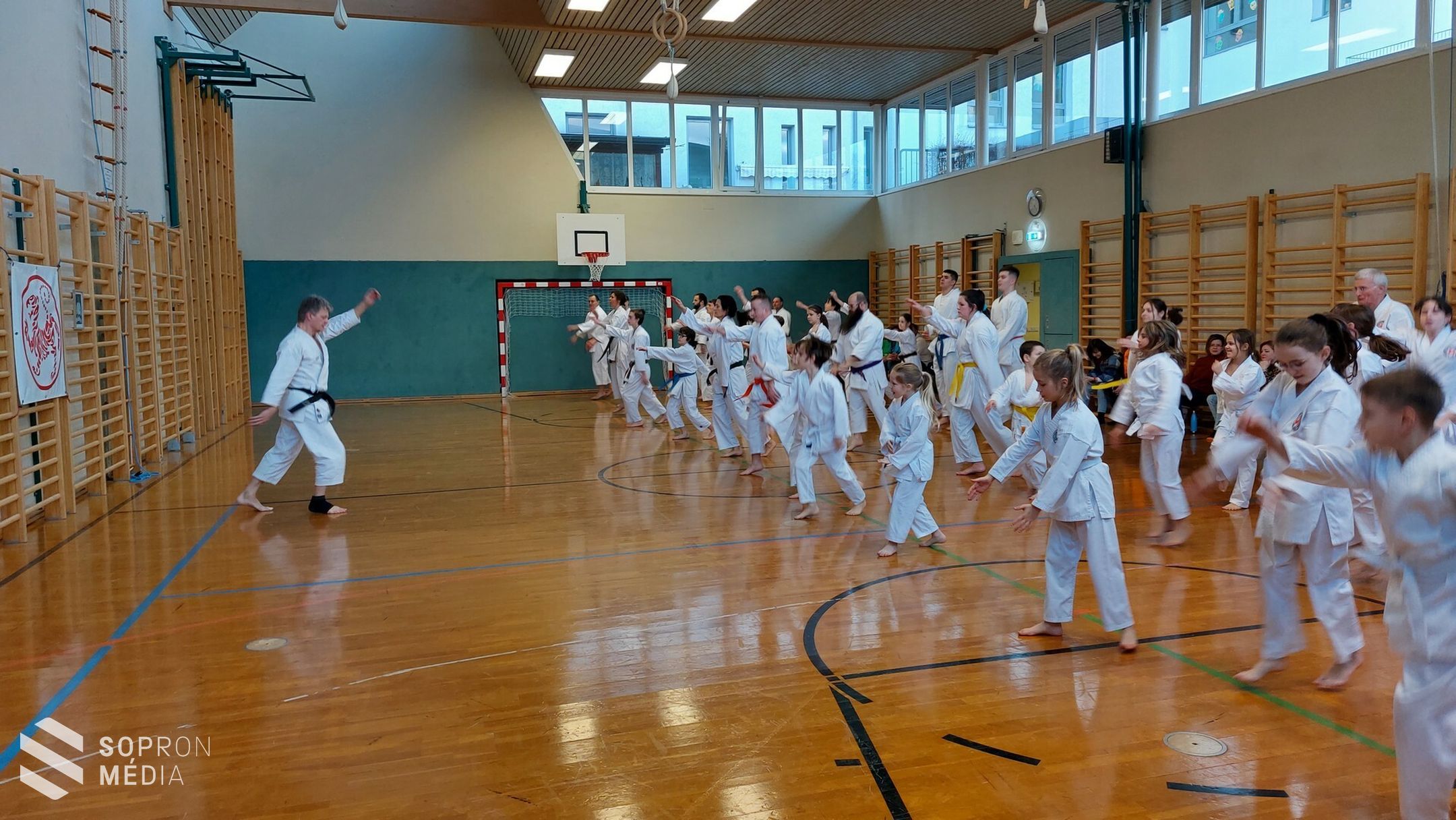 Sűrű hétvége a Shotokan Tigrisek háza táján