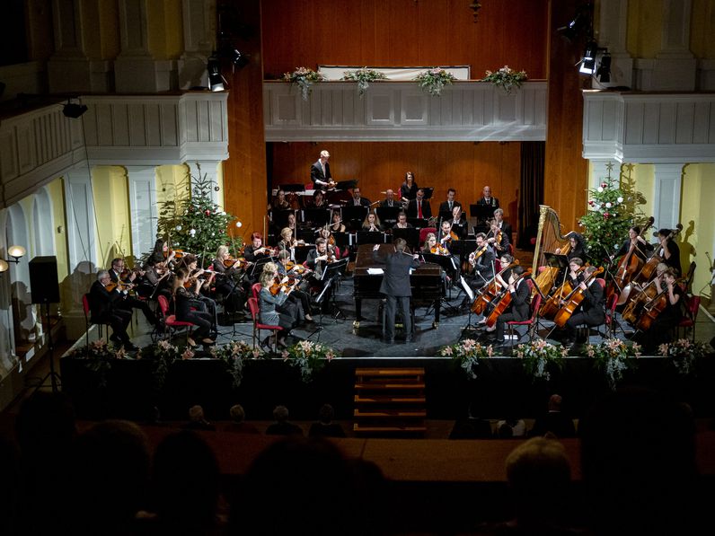Grandiózus koncerttel köszöntötték az új évet Sopronban