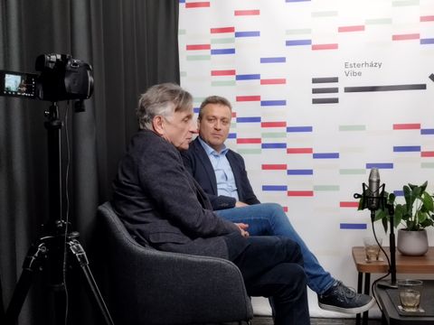 Elkezdődtek a podcast felvételi munkálatok