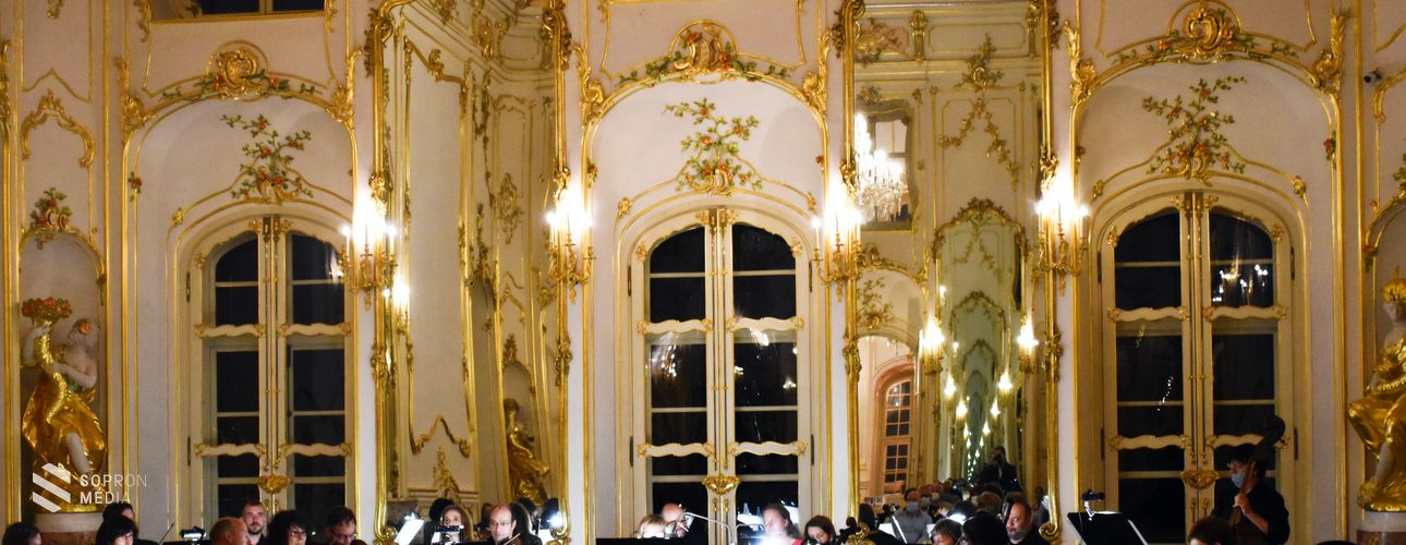 Michael Haydn műveit adta elő a Kalló Zsolt vezette Capella Savaria Eszterházán
