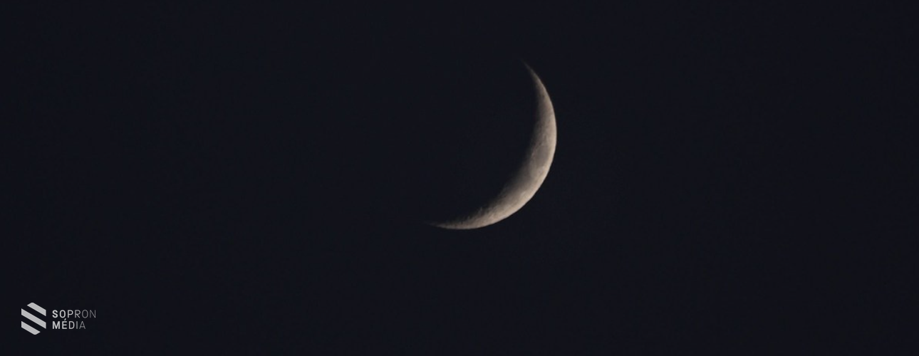 A Vénusz került a holdsarló közelébe