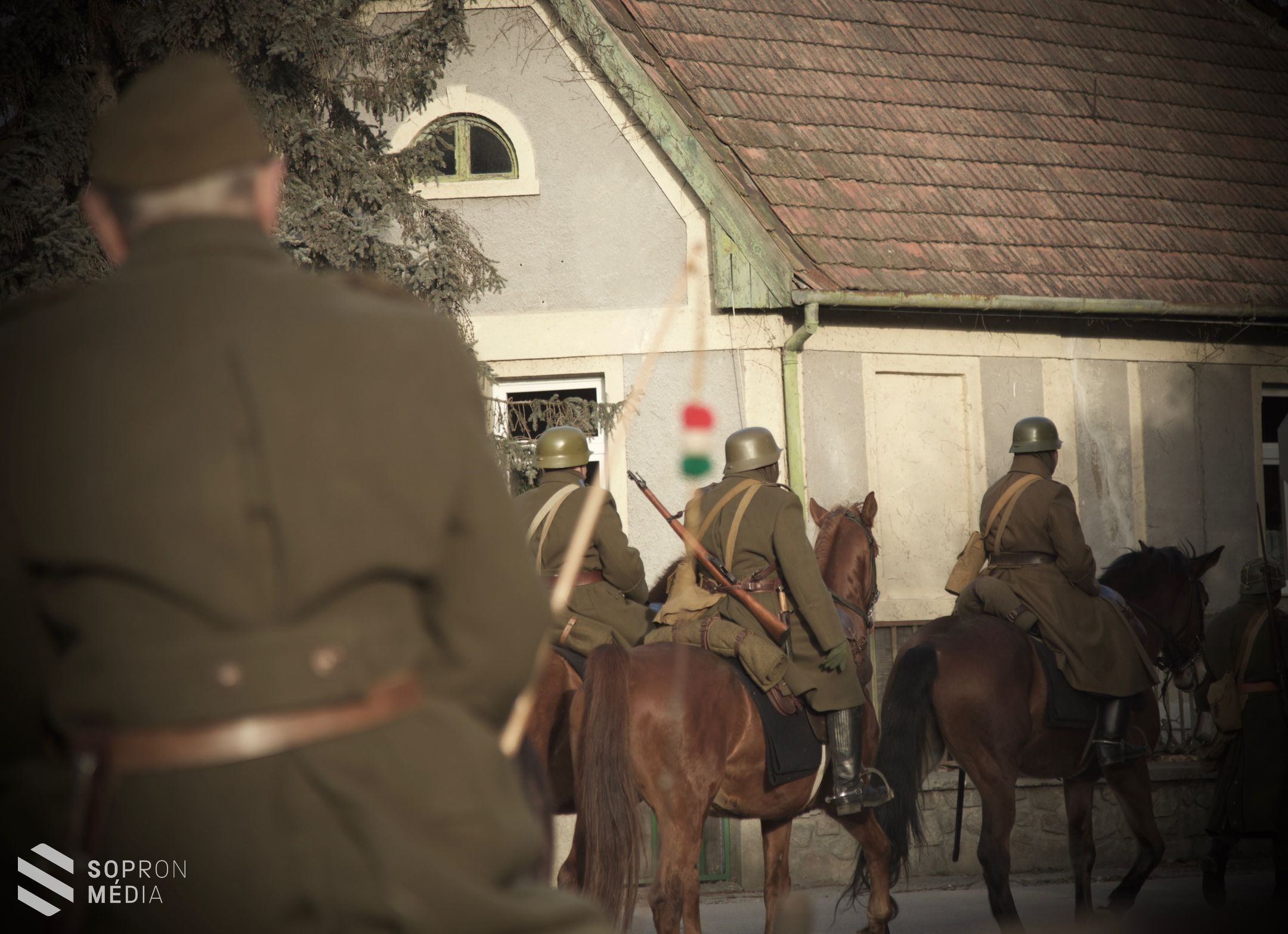 Teljesítménytúra, a doni hősök emlékére