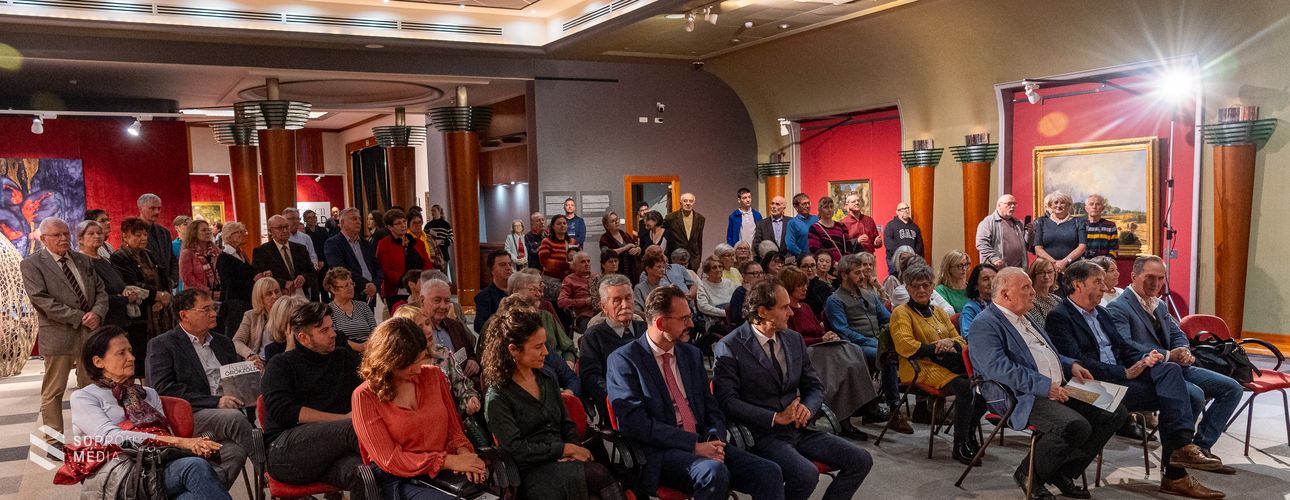 ÖRÖKZÖLD címmel nyílt kiállítás a Liszt Központ Munkácsy-termében