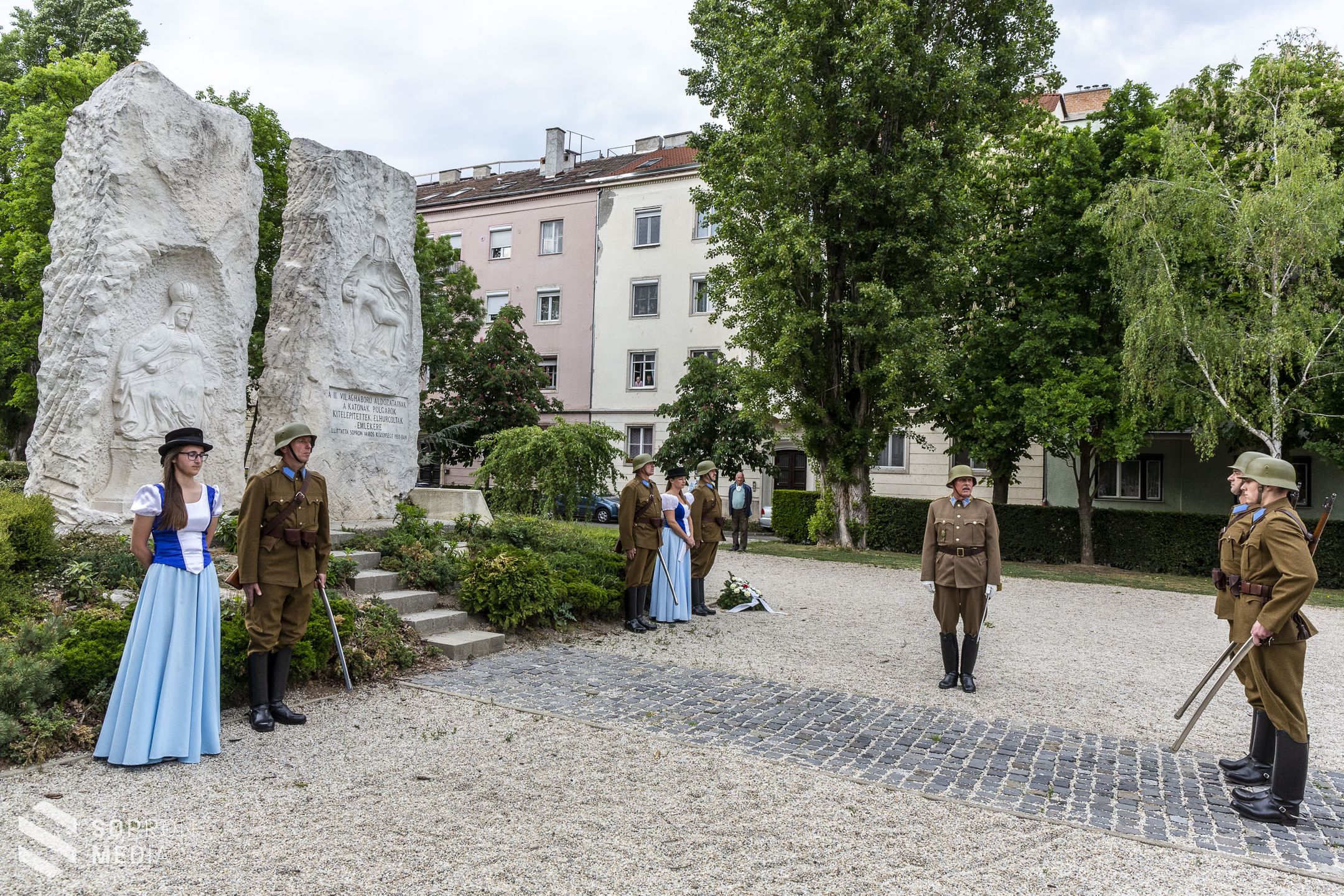 A második világégés befejezésének évfordulója alkalmából koszorúztak Sopronban