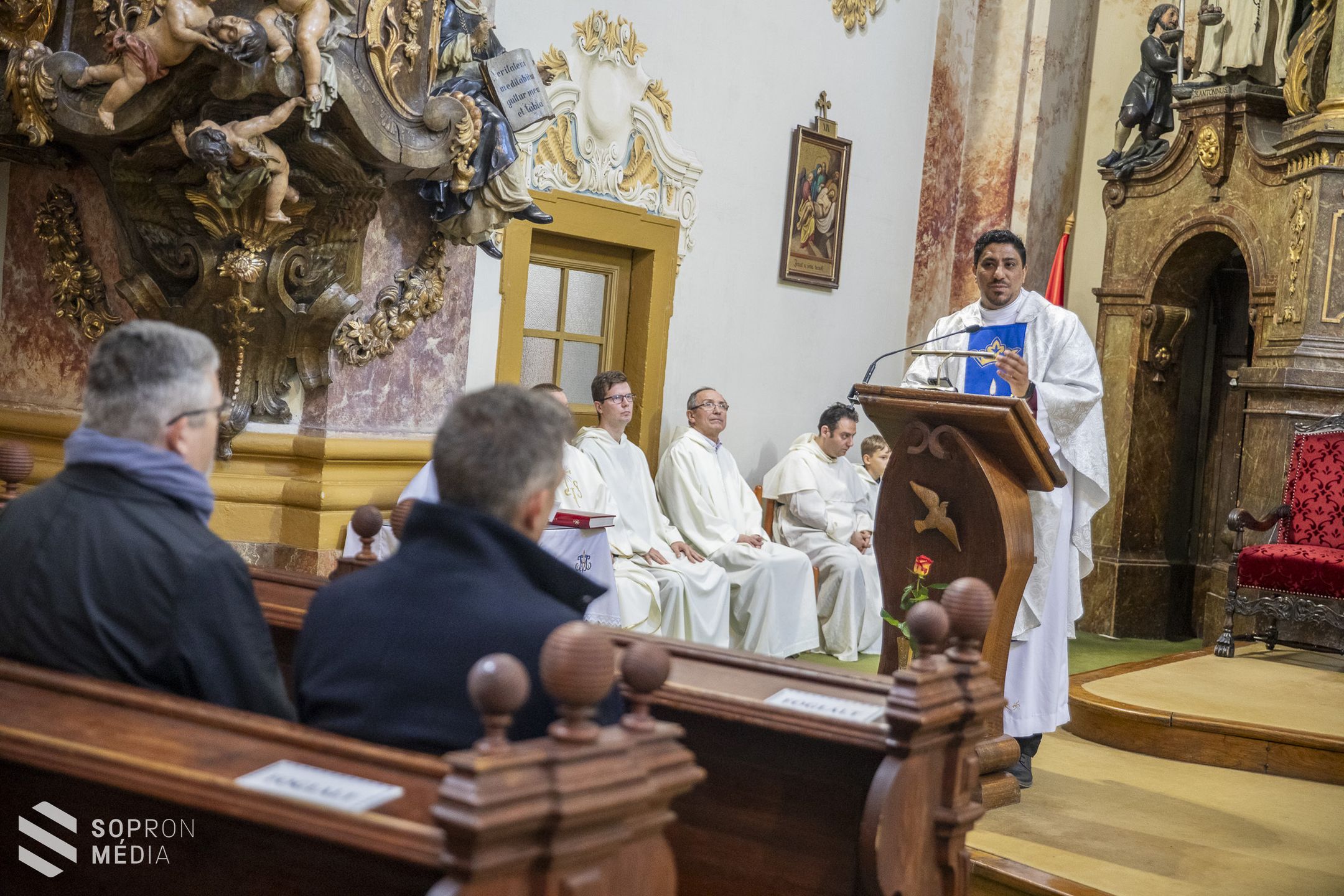 Vasárnap is folytatódott a Rózsafűzér Királynője búcsú a Szent Júdás Tádé-templomban