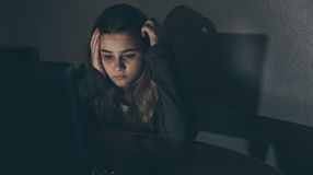 Súlyos következményei lehetnek az internetes zaklatásnak