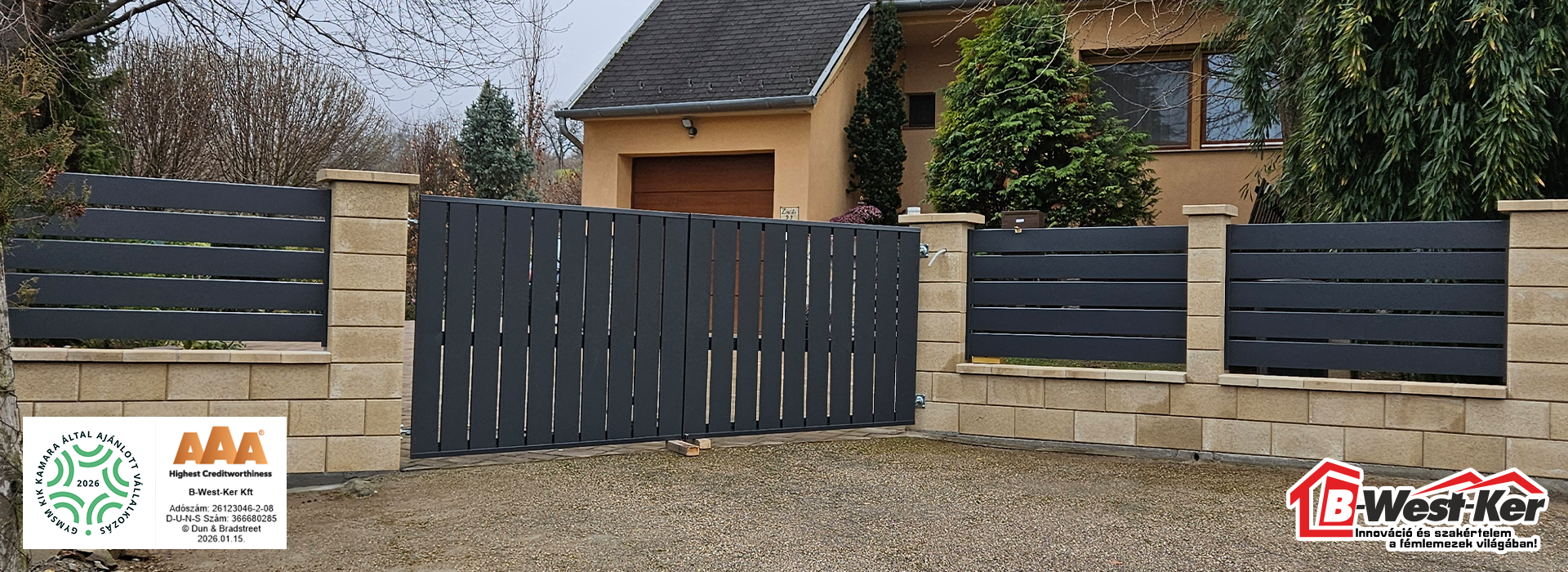 Szögletes acél kerítéselemek, két féle profillal