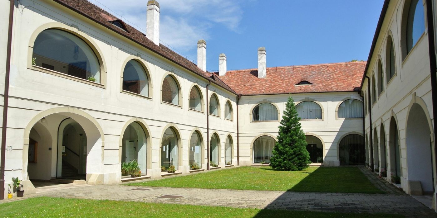 Fertőd-Muzsikaház - J.Haydn Emlékszoba