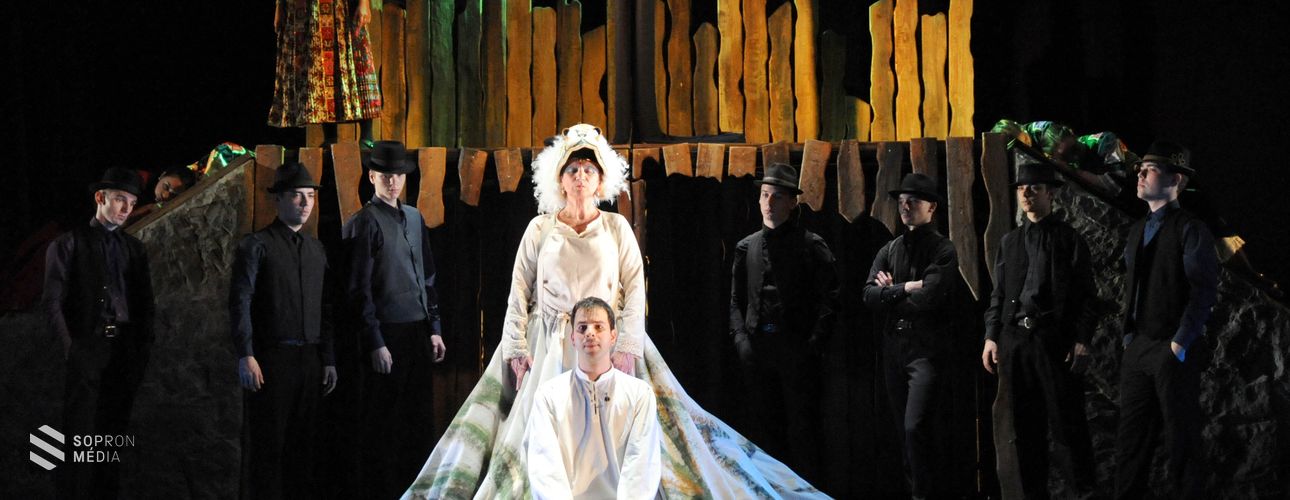 Fehérlófia – igazi varázsmese