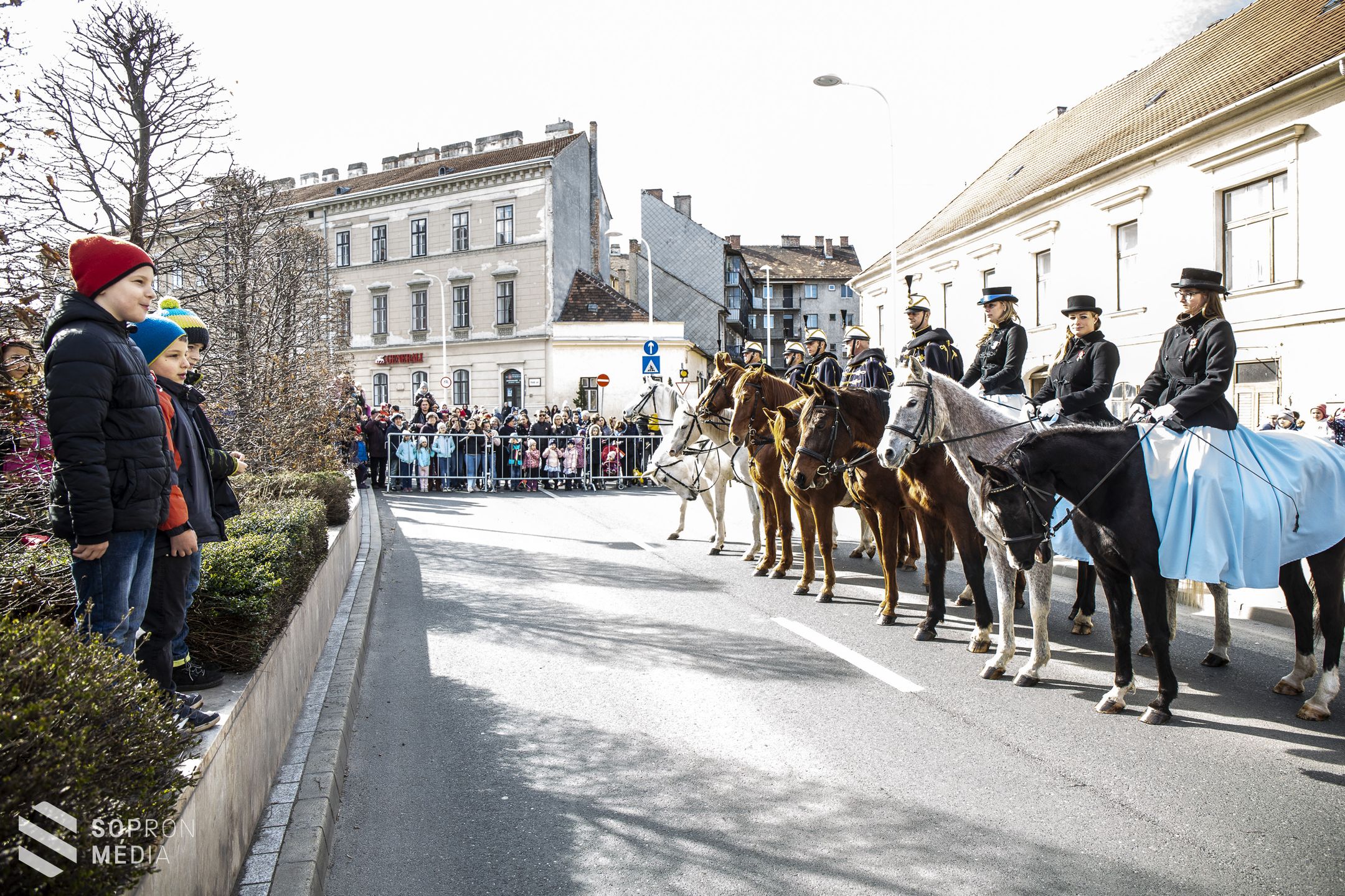 „A haza minden előtt.” - A hősökre emlékeztek Sopronban