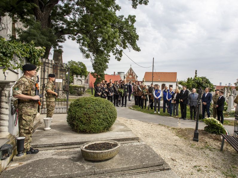 Az ágfalvi csata hőseire emlékeztek a Szent Mihály temetőben