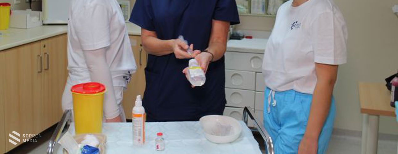 Folyamatos az ápolók képzése a Soproni Gyógyközpontban