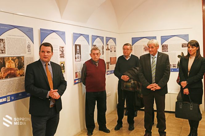 A kiállítás célja, hogy bemutassa a Hunyadi-dinasztia dicső korát – emelte ki Gaal Gergely, a Mátyás Király Emlékév Tanácsadó Testület elnöke
