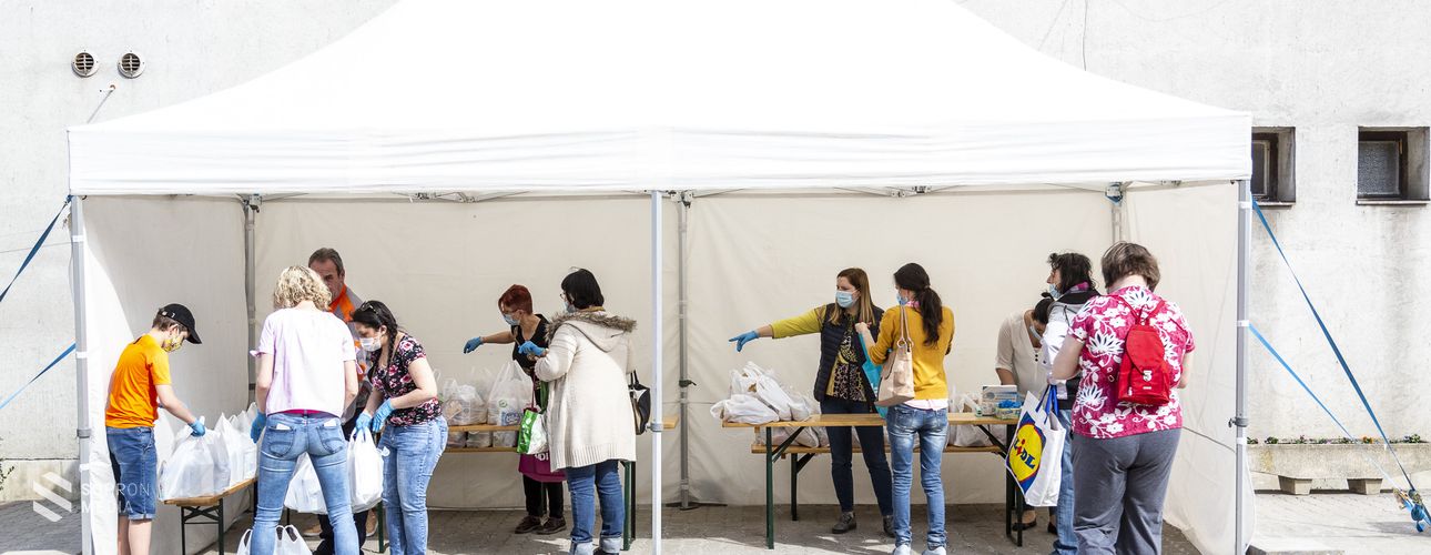Húsvét alkalmából ismét adományozott a rászorulóknak a Soproni Szociális Intézmény