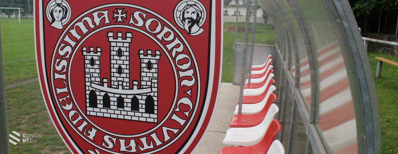 Elindul a felújítás az  SC SOPRON pályáján