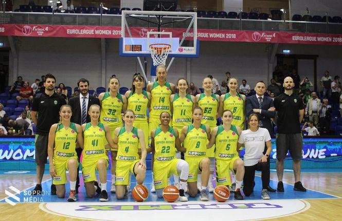 A Sopron Basket csapata, a 2017/18-as Euroliga Final Four döntője előtt