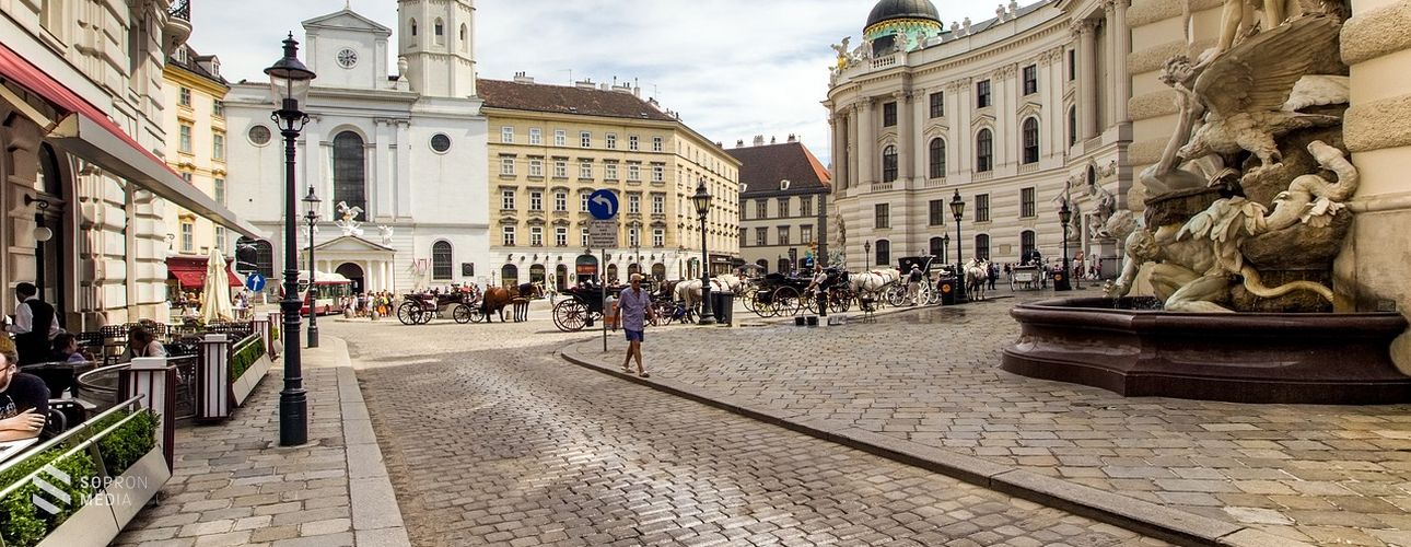 Menczer Tamás: a Bécsben tartózkodó magyarok figyeljék a rendőrség tájékoztatását