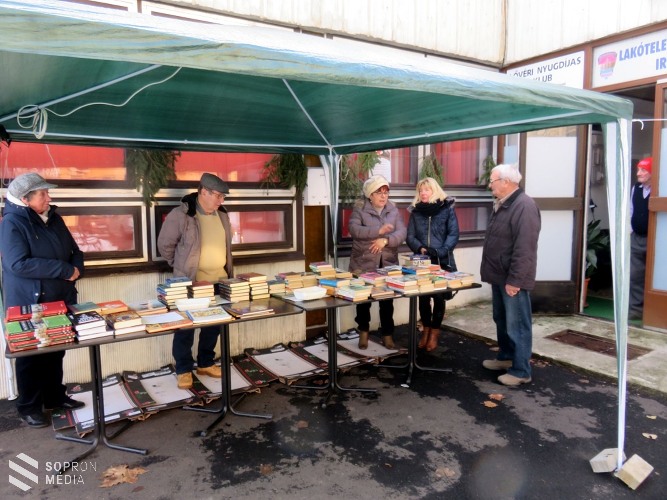 Advent 3. gyertyáját is meggyújtották a Jerevánon