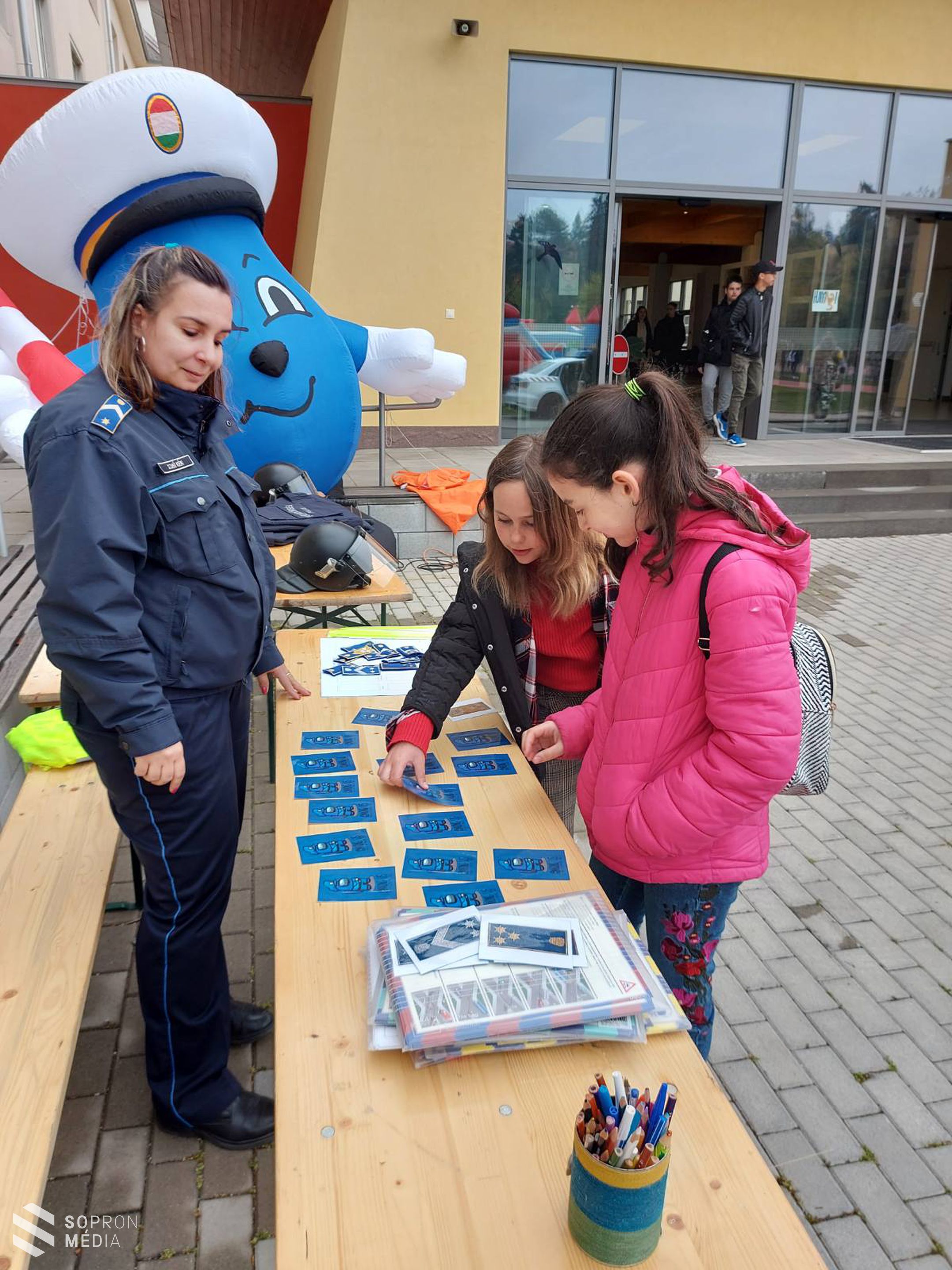 Bűn- és baleset-megelőzési programokkal várták szombaton Sopronban az érdeklődőket a városi kapitányság szakemberei