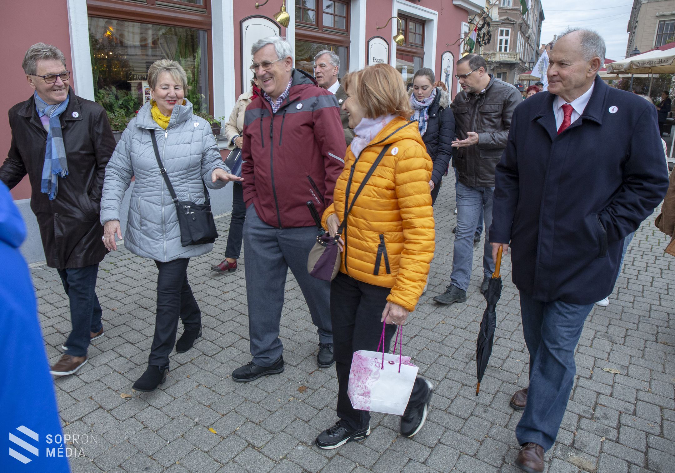 Idén a zeneiskolát támogatták a Rotary sétával