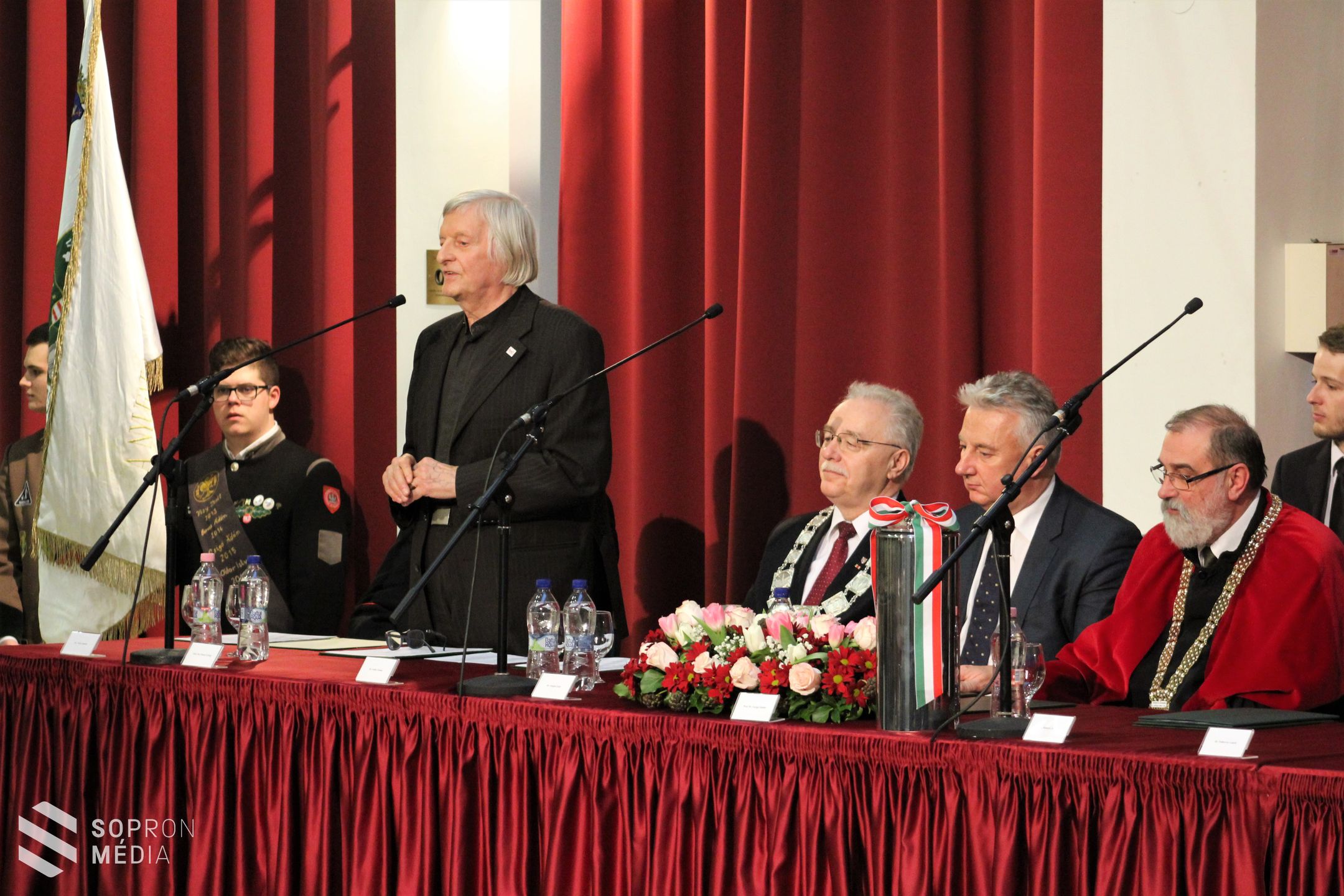 Történelmi pillanat: A név újra Soproni Egyetem!