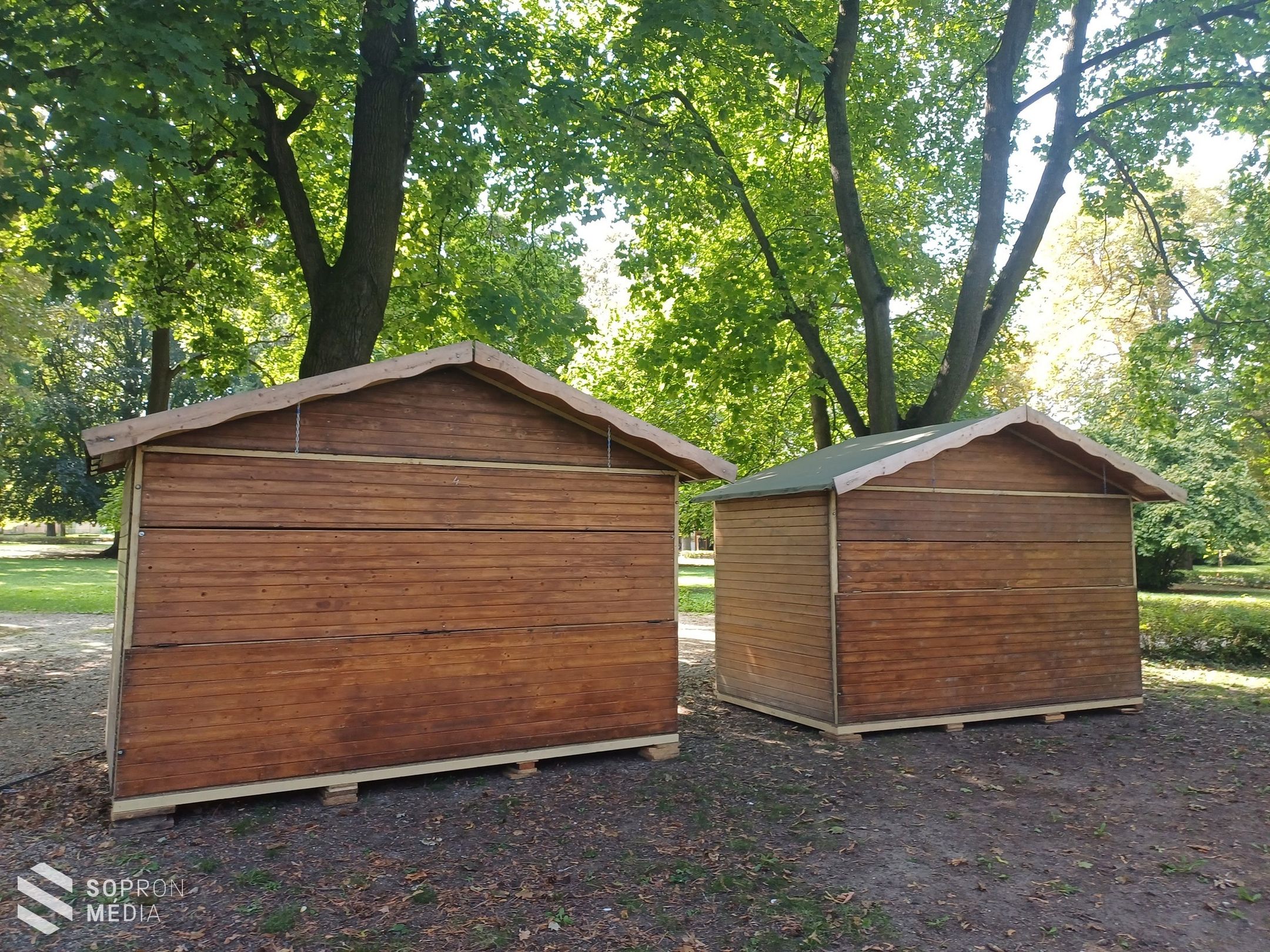 Pénteken startol a Soproni Szüreti Napok, már zajlanak az előkészületek az Erzsébet-kertben