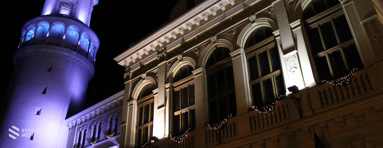 Ezen a napon volt a nagy soproni tűzvész, aminek a Tűztorony is áldozata lett