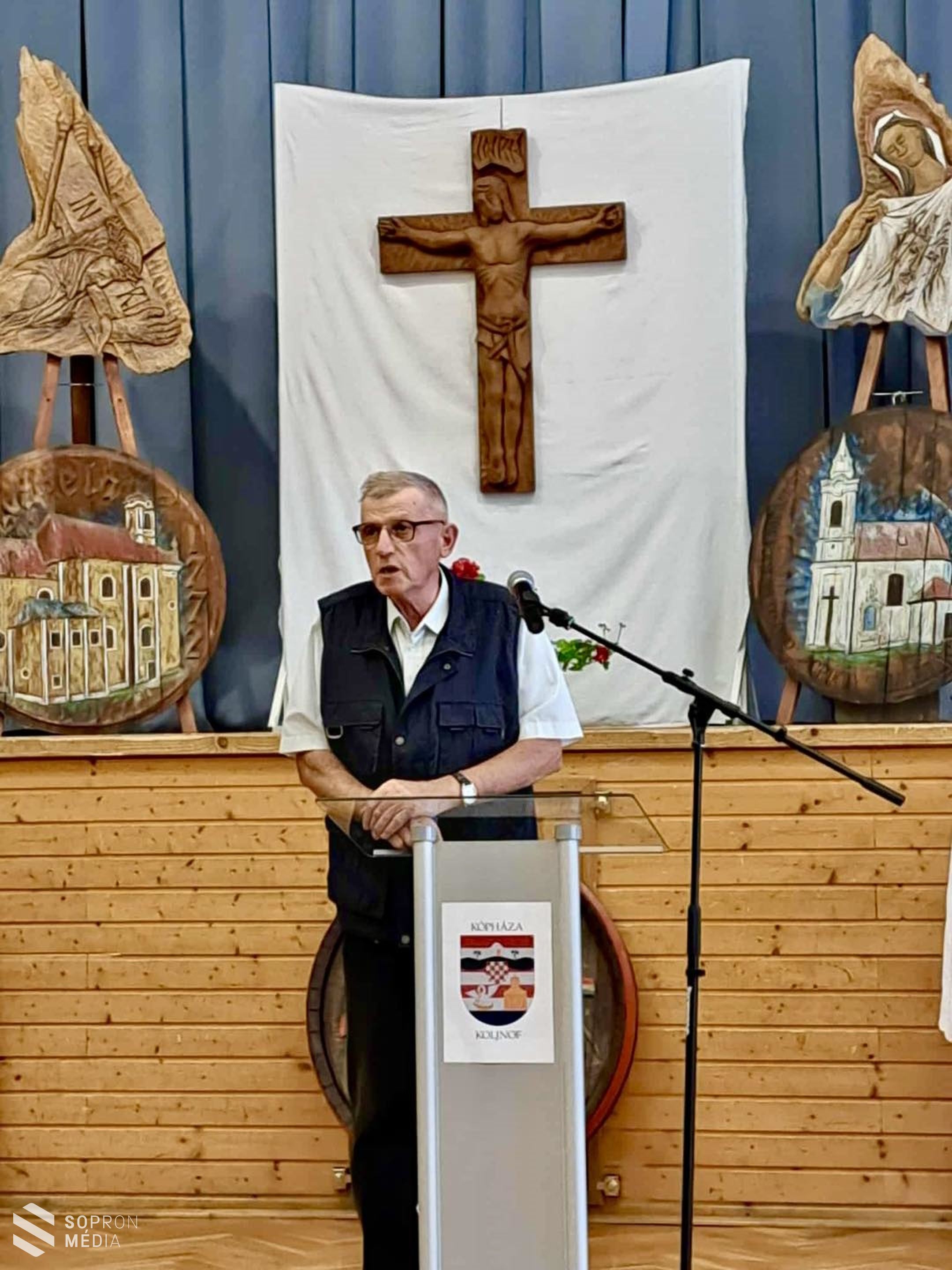 Életmű-kiállítás: Taschner Ferenc fafaragó Kópházáért kitüntető elismerést kapott