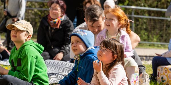 Itt szalad a nyulacska!