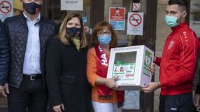 Defibrillátort adományozott az SC Sopron 