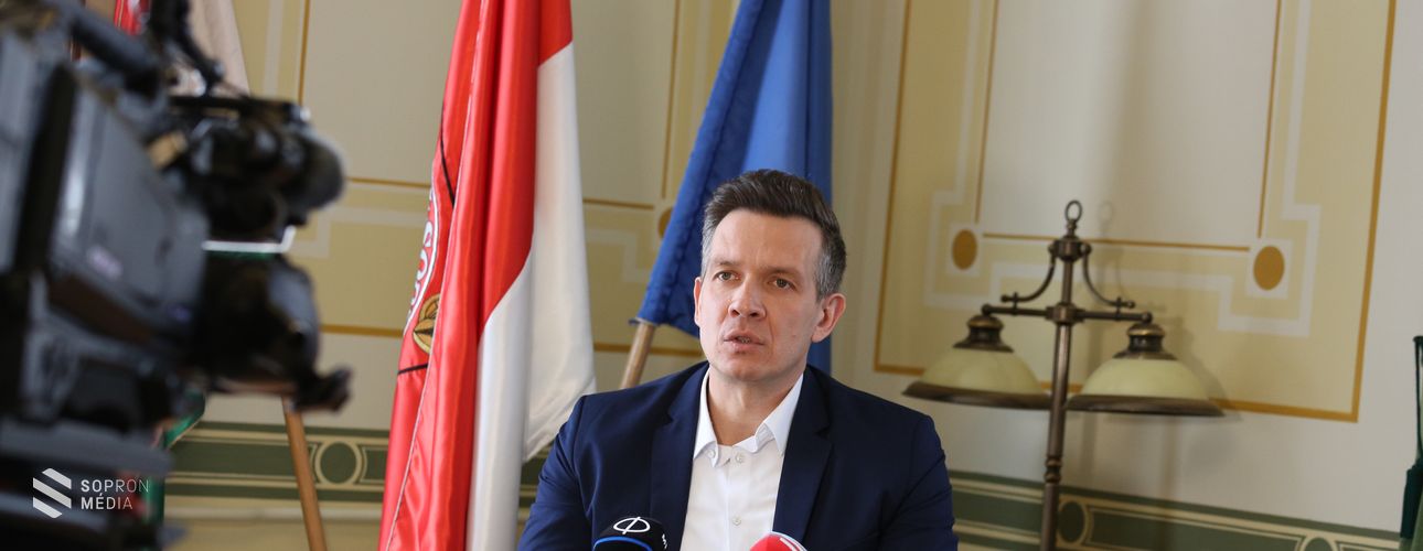 Dr. Farkas Ciprián polgármester rendkívüli sajtótájékoztatója